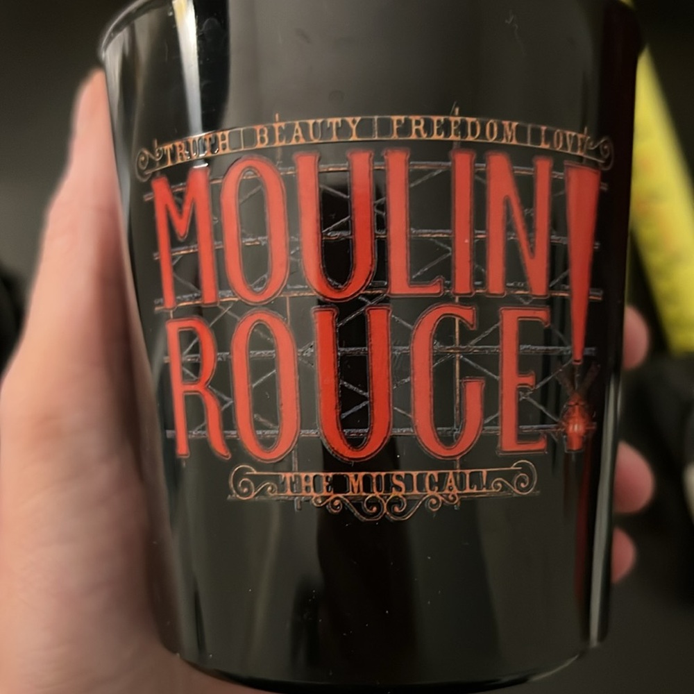 Moulin Rouge Cup - Picture 7 of 7